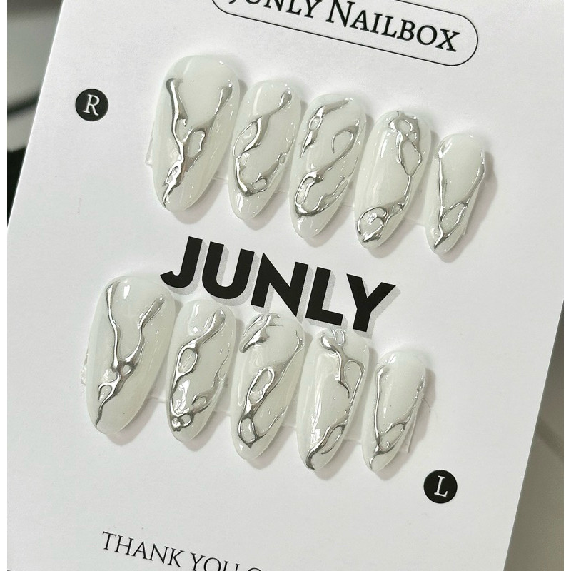Nailbox tông trắng đơn giản JUNLY - nail box thiết kế móng giả tráng gương bạc phong cách siêu sáng 