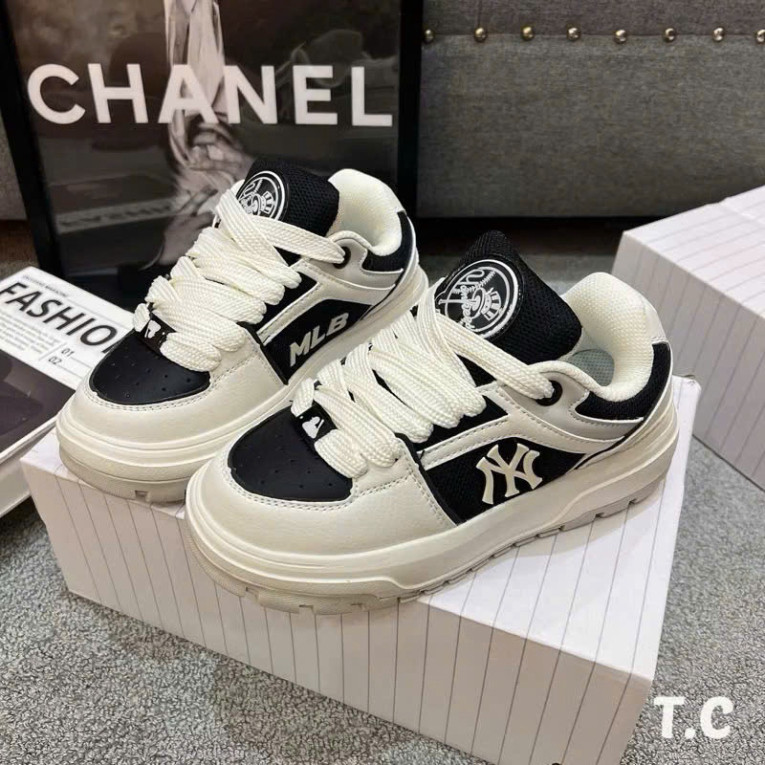 MLB Korea Unisex Chunky Liner Wide NY Yankees Black