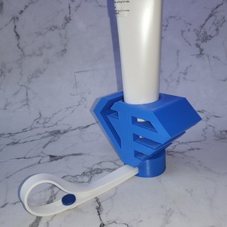 Đế trưng bày Lightstick Kpop - Super Junior Mẫu 1
