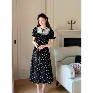 Đầm hoa nhí tiểu thư dáng dài cổ pháp phối ren tay phồng vintage siêu xinh cho các nàng mặc đi chơi