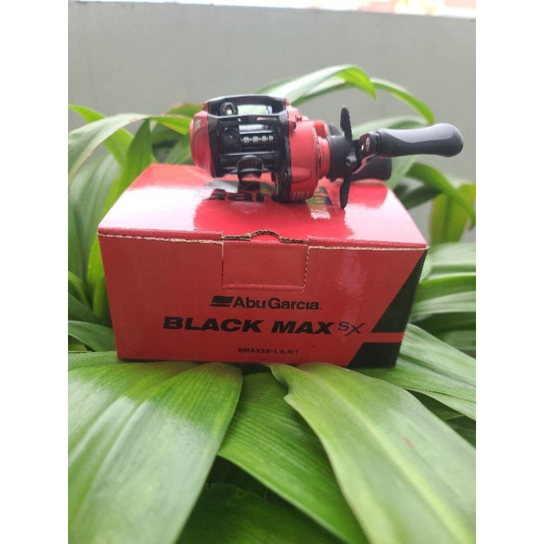 Máy Ngang Abu Garcia Black Max SX Phiên Bản Mới Nhất 2024 -.có máy tay quay trái và tay quay bên phả