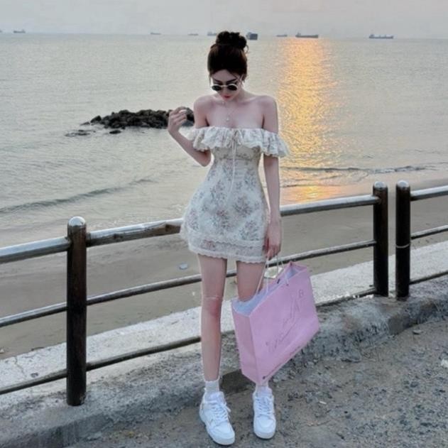 Đầm ren chất xô thêu hoa nổi thiết kế trễ vai xinh xắn OLIVIA dress
