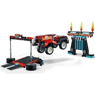 LEGO TECHNIC Đội Xe Biểu Diễn Nhào Lộn 42106