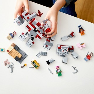 LEGO MINECRAFT 21163 Đại Chiến Đá Đỏ ( 504 Chi tiết)