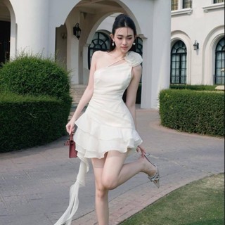 Đầm Dự Tiệc Lệch Vai Tua Rua Kèm Hoa Sang Chảnh Xinh Lung Linh Cho Các Nàng KC1524