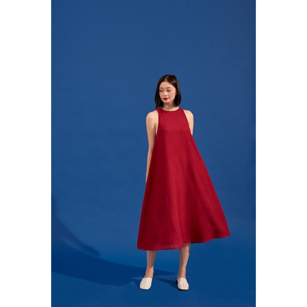 DOTTIE - Đầm dài cổ yếm D0222