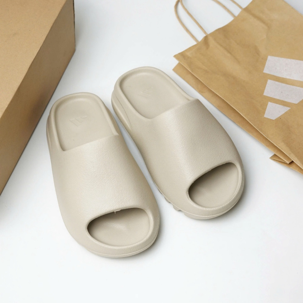  Dép bánh mì  Yezzy dễ phối để phù hợp mang hàng ngày 