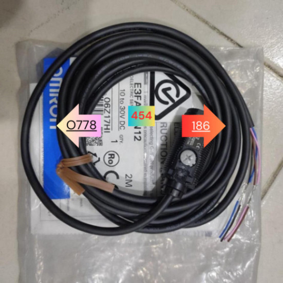 Cảm biến Omron E3FA-DN12