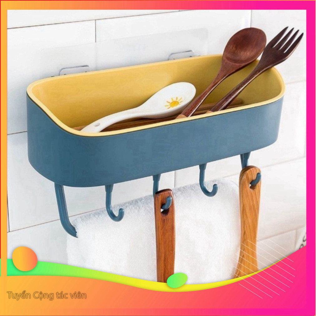 Kệ để đồ treo tường có móc treo kệ, hàng có sẵn, màu đa năng.