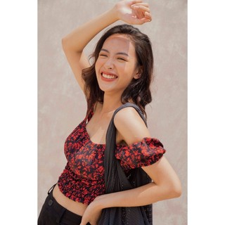 LIBÉ - Áo trễ vai in hoa màu đỏ