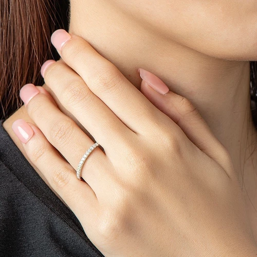 Nhẫn nữ bạc Ý S925 đính 1 hàng đá dày đặn Asimi Natura Gem NA07 - đeo trên mẫu