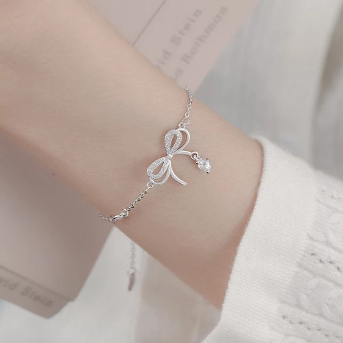 Lắc tay bạc Ý nơ điệu S925 Asimi Butterfly Girlie LT28 - đeo trên mẫu