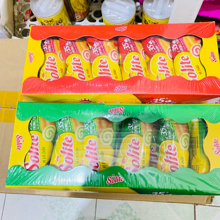 Bánh Bông Lan Cuốn Solite 360g Kinh Đô