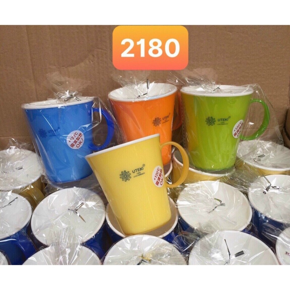 Cốc nhựa/ ca nhựa có quai miệng loe Uteki 2180
