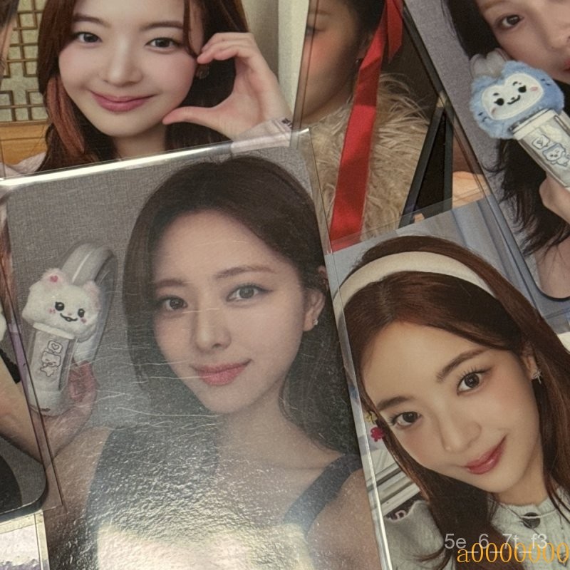 ITZY Thẻ Đặc Biệt GOLD Thời kỳ: The Card - Huang Li Zi, Choi Ji Soo, Shin Yul-jin, Lee Chae-young, S