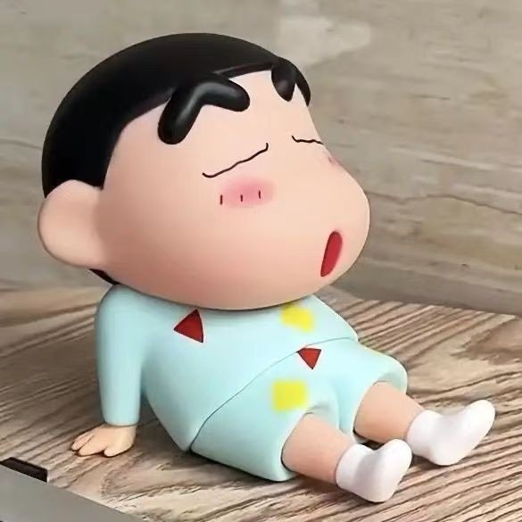 【Cửa Hàng Bán Chạy】Giá đỡ điện thoại Crayon Shin-chan, đồ ngủ để bàn, tượng Shin-chan, đồ trang trí,