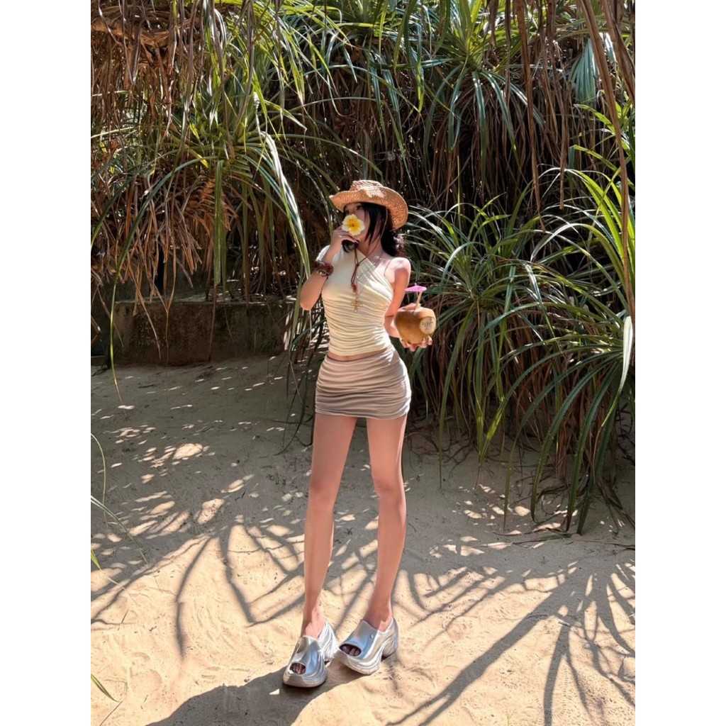 [ 𝐕𝐈𝐁𝐄 𝐒𝐔𝐌𝐅𝐈𝐓𝐒 ] Set áo thun lệch vai Slimfit DANEJI nhún eo - Chân váy mini skirt Sữa hạt xám pastel | BigBuy360 - bigbuy360.vn