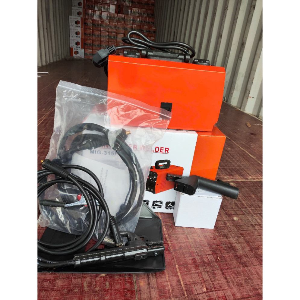 Máy hàn MIG 315PRO của thương hiệu Kushima, mẫu mã 2025, hiệu suất cao và bền bỉ.