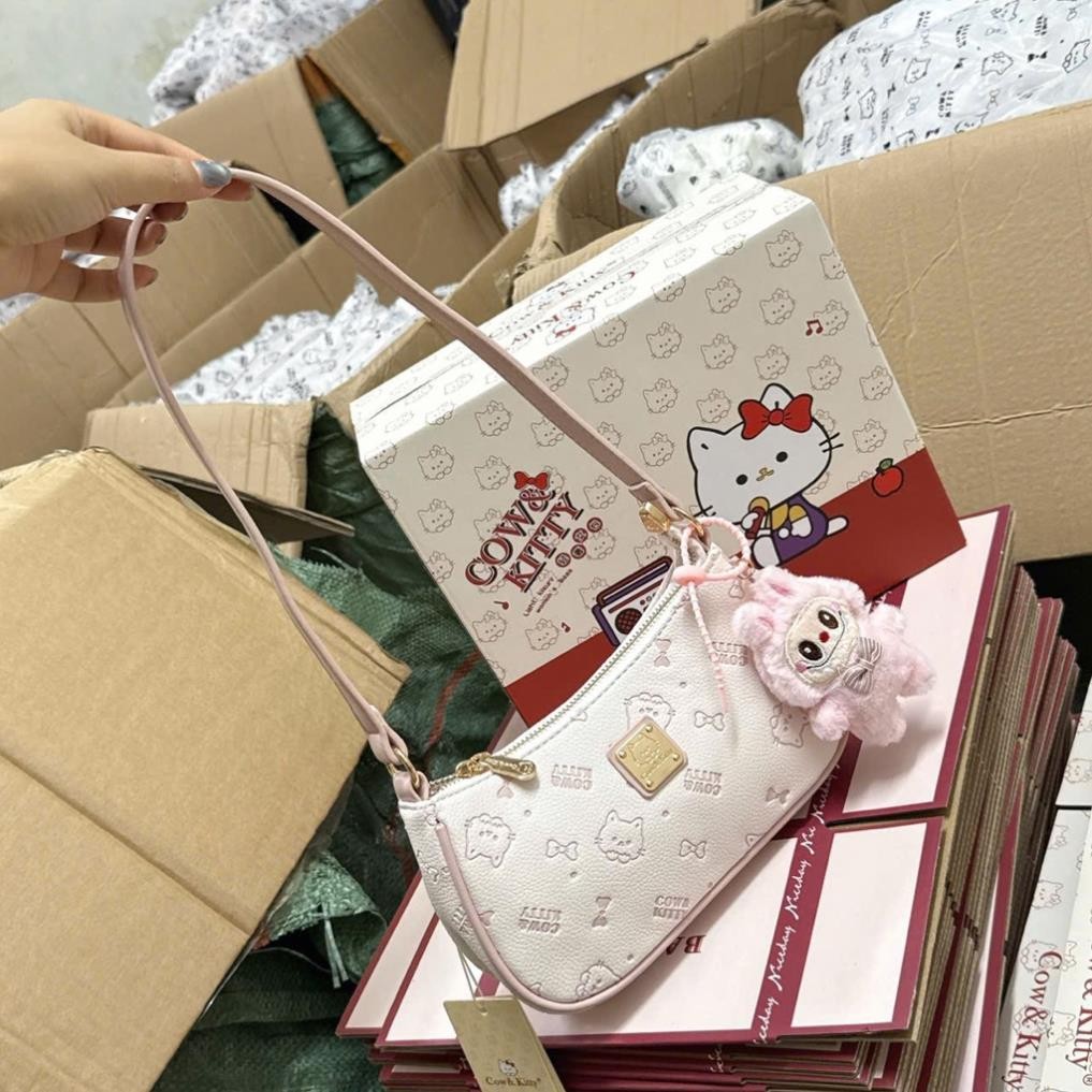 [FULLBOX] Túi kẹp nách tặng kèm móc khóa 682