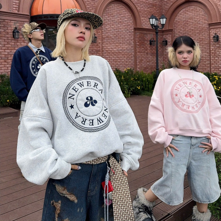 Áo sweater nữ form boxy NEWERA phong cách thời trang nam nữ, chất liệu nỉ rộng rãi, in nổi logo độc 