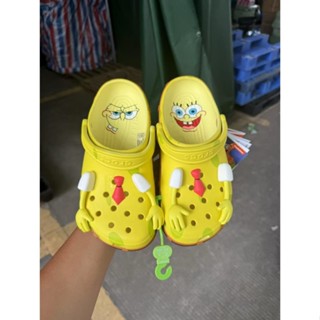 Dép sục SpongeBo.b bọt biển ngộ nghĩnh tặng charm như hình cực hot