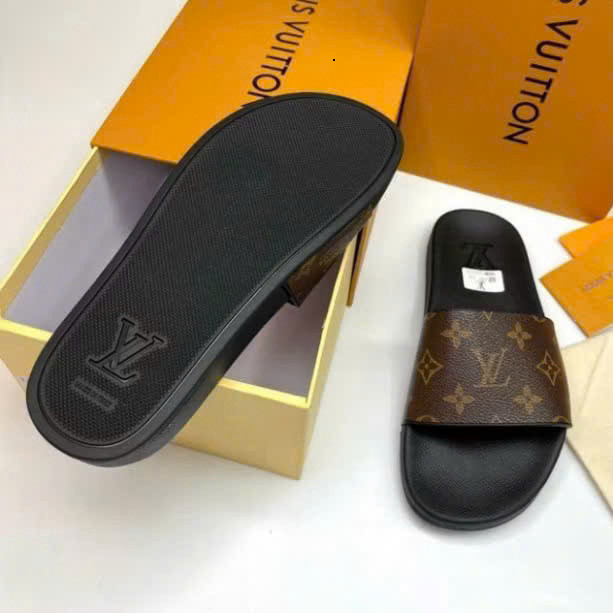 Dép LV Nam - Dép Nam LV Hoa Đế Cao Su cực nét , Đi Cực Êm Chân , Mẫu Mã Đẹp 2024