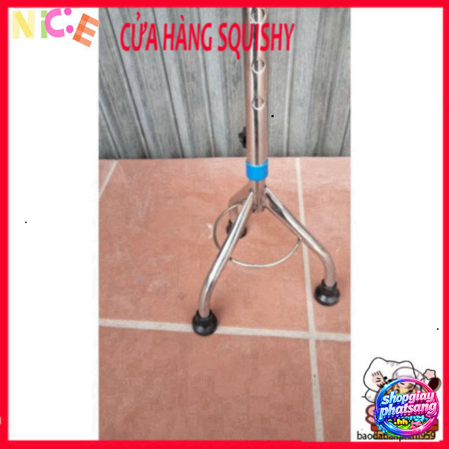 Áo Mây Gậy Đi Bộ 3 Chân Cứng Chống Gỉ Sét Cấp Tuổi

Hoặc 

Gậy Đi Bộ 3 Chân Áo Mây Cứng Chống Gỉ Sét