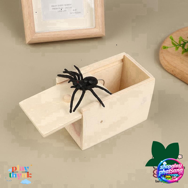 Hộp Đùa Nhện Kinh Dị  - Trải Nghiệm Hài Hước