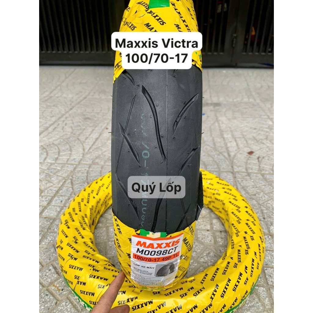 Vỏ lốp Maxxis Victra size 100/70-17 gắn cho sau Exciter 135 5 số. Vỏ không ruột(săm)