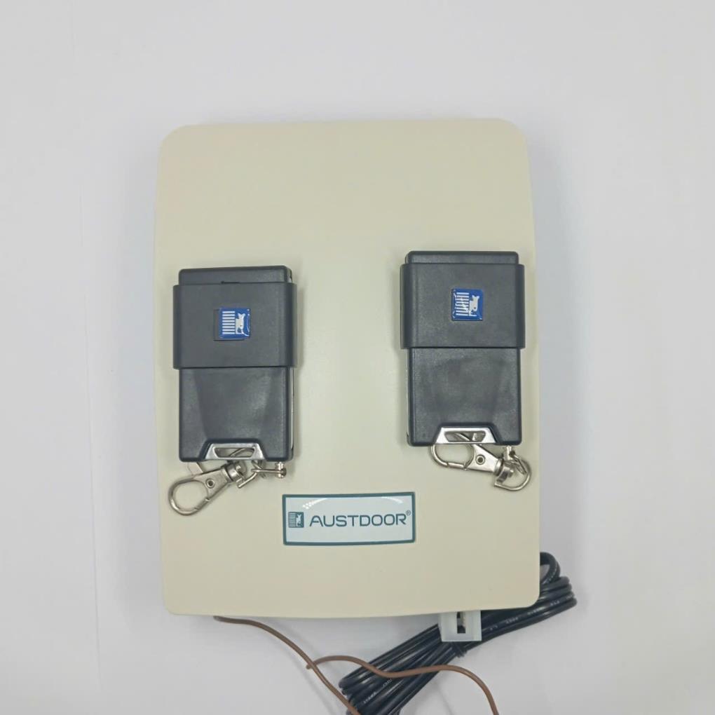 Bộ điều khiển cửa cuốn AUSTDOOR AA803( AC-220V) cho cửa khe thoáng AD-901( DC-24V) cho cửa tấm liền