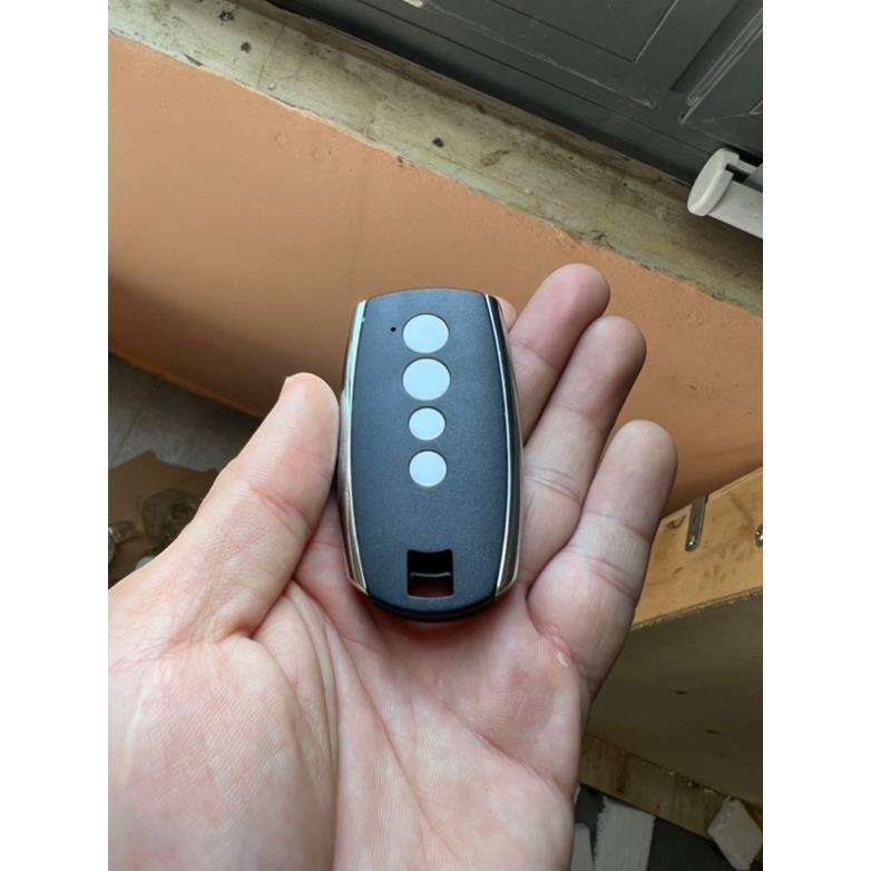 [Tặng thêm Pin] 433mhz Remote cửa cuốn cửa cổng 433mhz giá tốt
