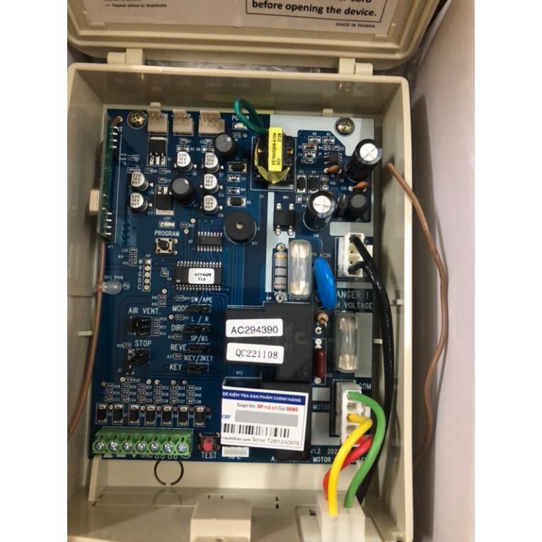 Bộ Điều Khiển Cửa Cuốn Austdoor - Bo Mạch AA803 sẵn 2 điều khiển DK1