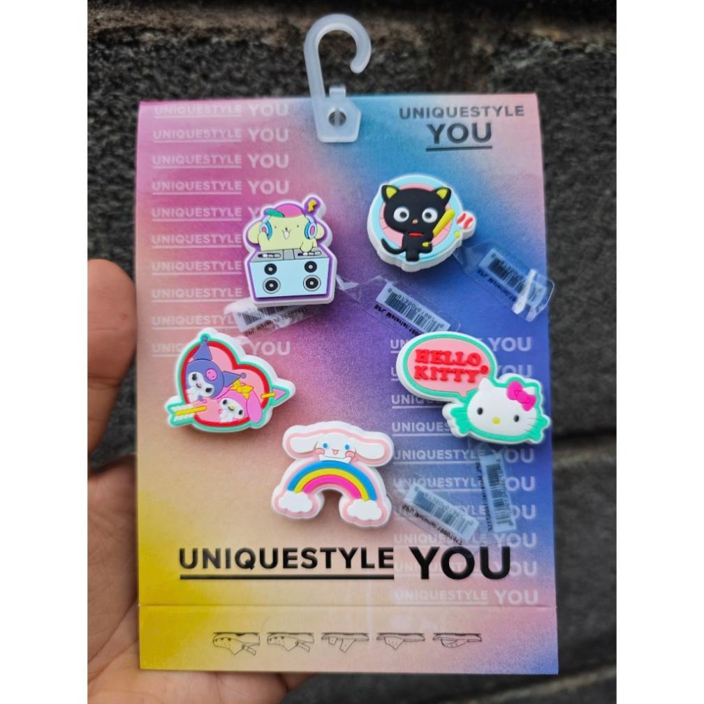 Set charm KUROMI X KITTY gắn dép cross, charm jibbitz KUROMI X KITTY cute, phụ kiện trang trí dép cr