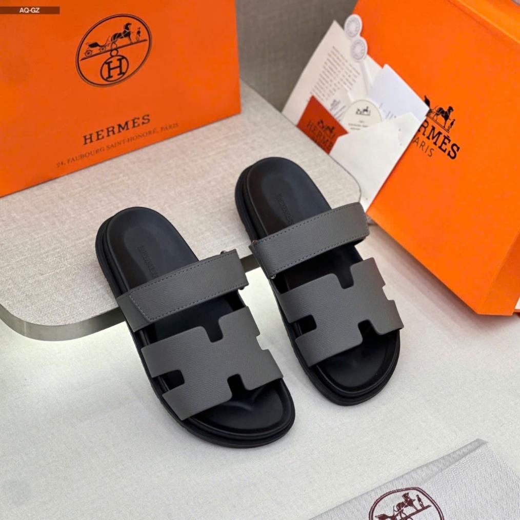 Dép HM Chypre Quai Dán màu Ghi Xám. Hàng QC cao cấp.