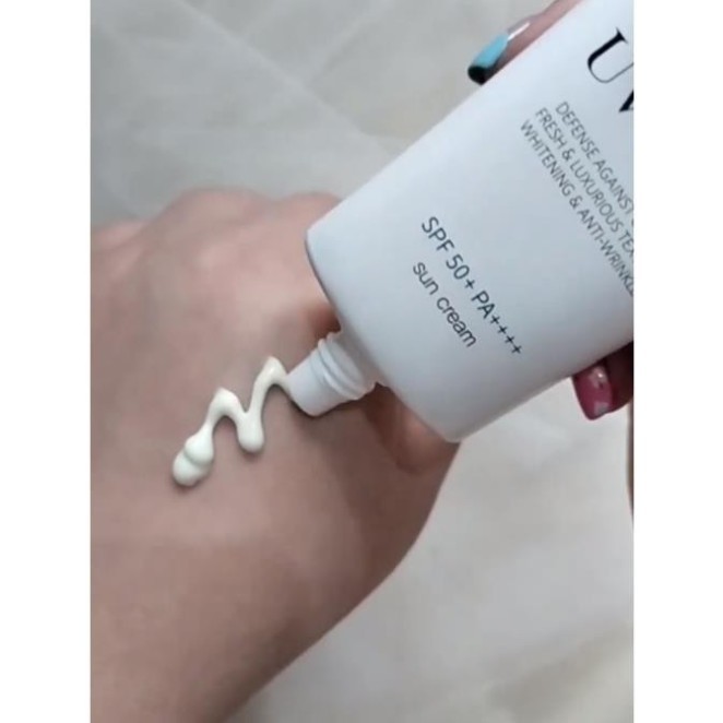 Kem Chống Nắng D alba Nâng Tone Trắng Hồng CHÍNH HÃNG D'alba UV Essence Waterfull+ Tone Up 50ml - DO