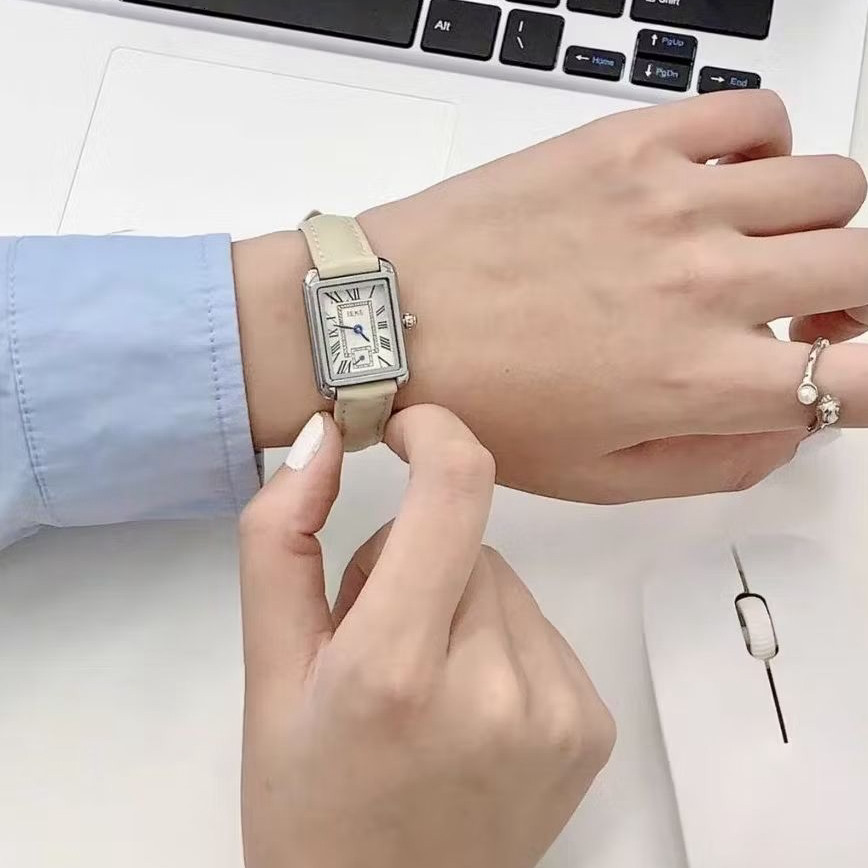 (Sẵn) Đồng hồ IEKE dây da Chữ Nhật size 26mm Mặt Số La Mã tặng pin dự phòng đi kèm