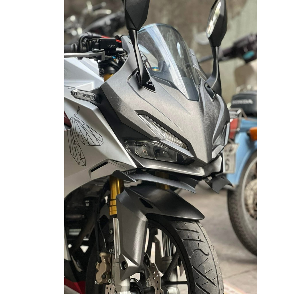 hỏa tốc cánh gió cbr150 cbr150r 2021-20228 rau gió mũi gió