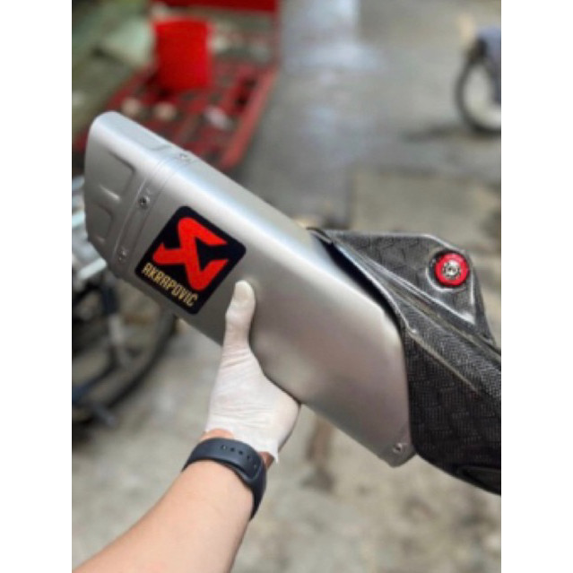 hõa tốc ốp pô carbon real xịn pô akrapovic r1