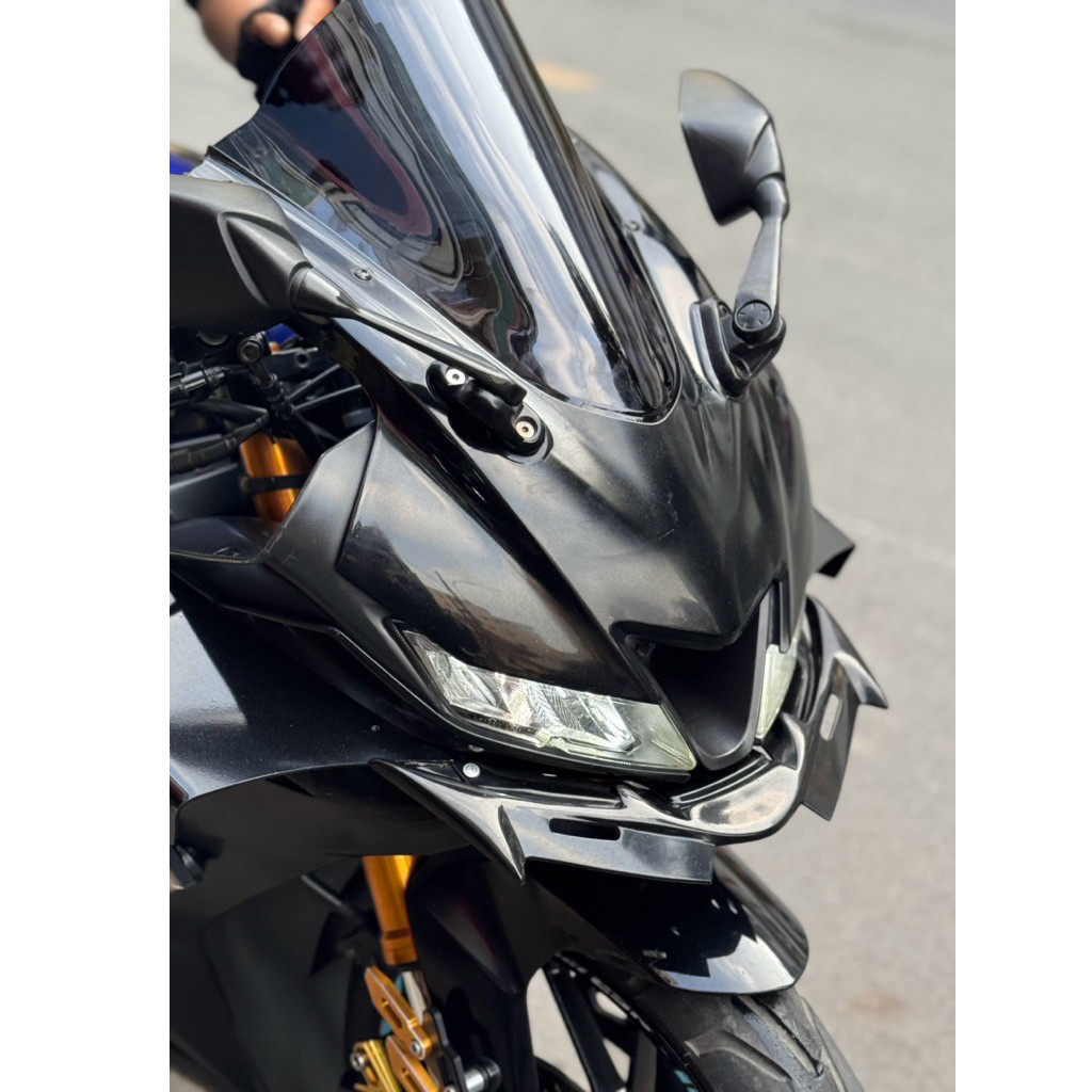 hõa tốc cánh gió hóc gió râu gió r15  r15v4 r15m