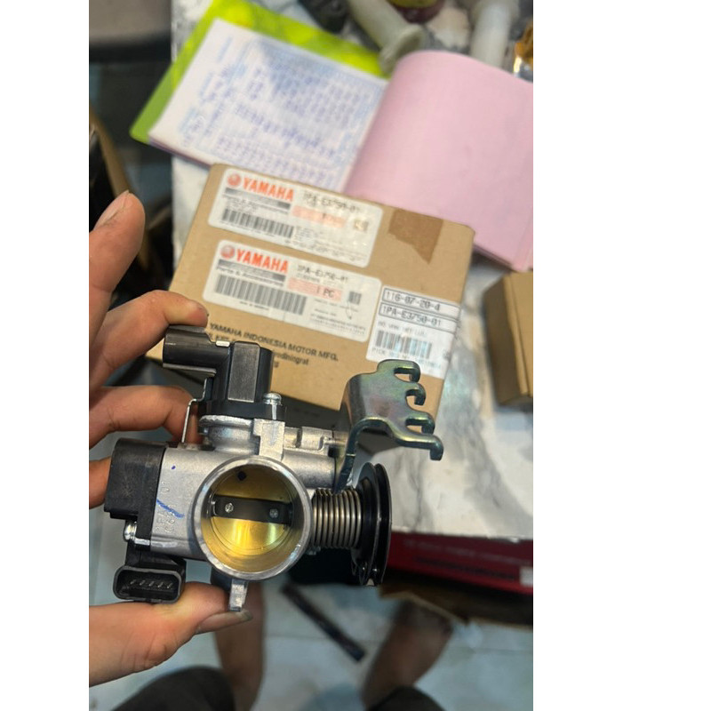 hỏa tốc bình xăng con bxc họng xăng bộ chế hòa khí chính hãng yamaha r15 mt15 fz150i tfx xsr155 fz15