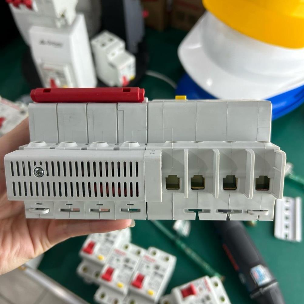 Aptomat DELIXI RCBO DZ47sLE 4P C63