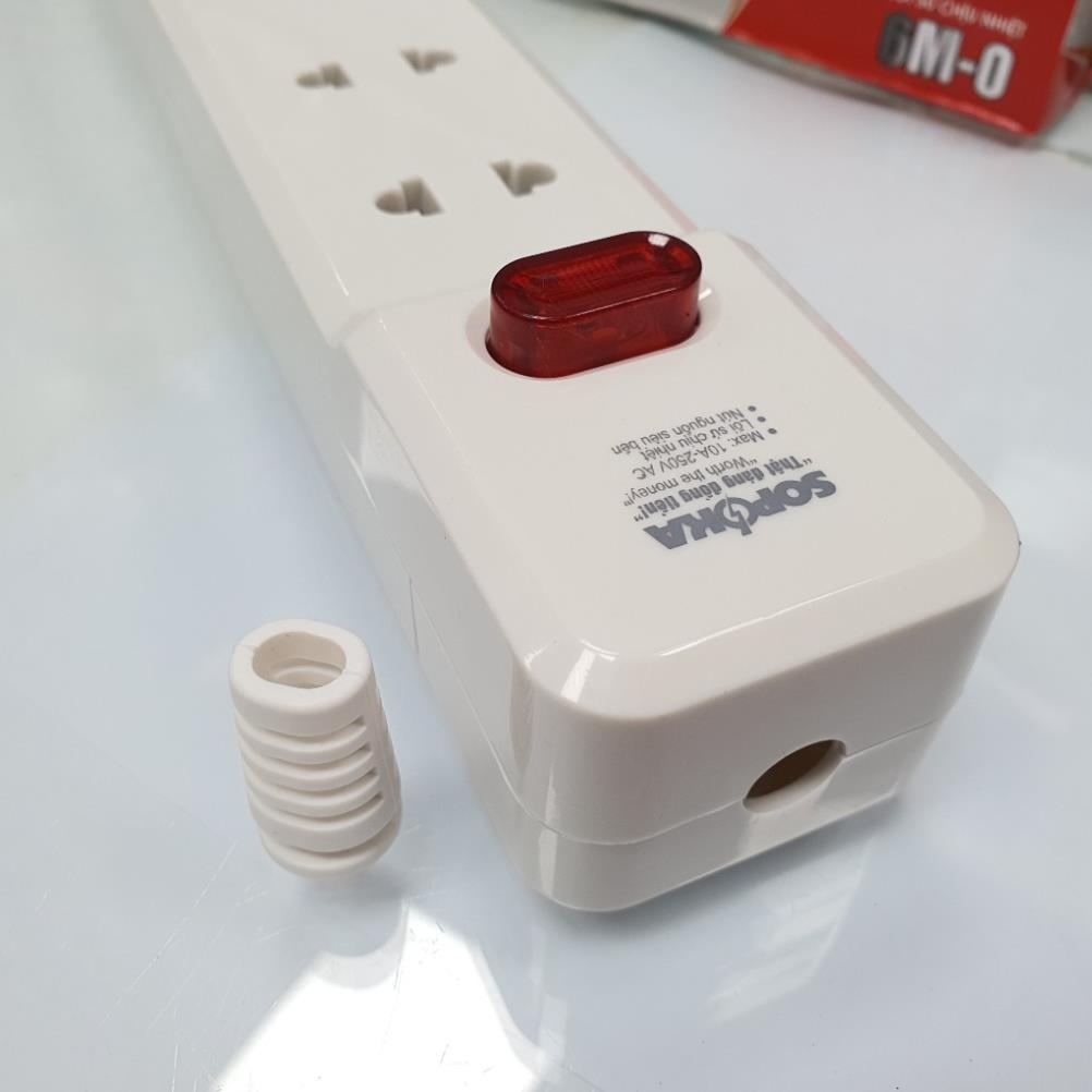 Ổ cắm điện 6 lỗ KHÔNG KÈM DÂY (Tự đấu dây) 2200W lõi sứ có công tắc 6M-0 SOPOKA