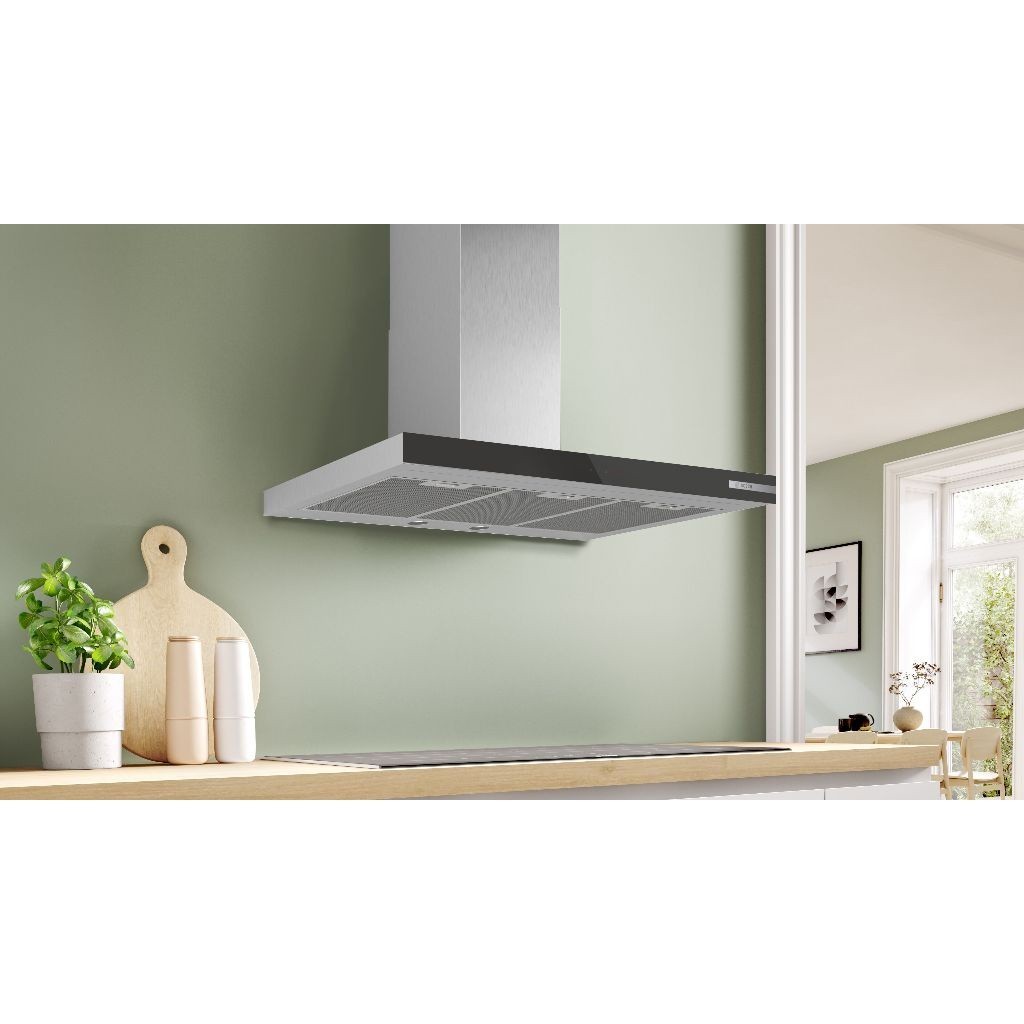 Máy Hút Mùi Bosch DWB67BK61T – Áp Tường 60cm – Công Suất 779m³/h – 3 Tốc Độ + Booster – Tiện Dụng