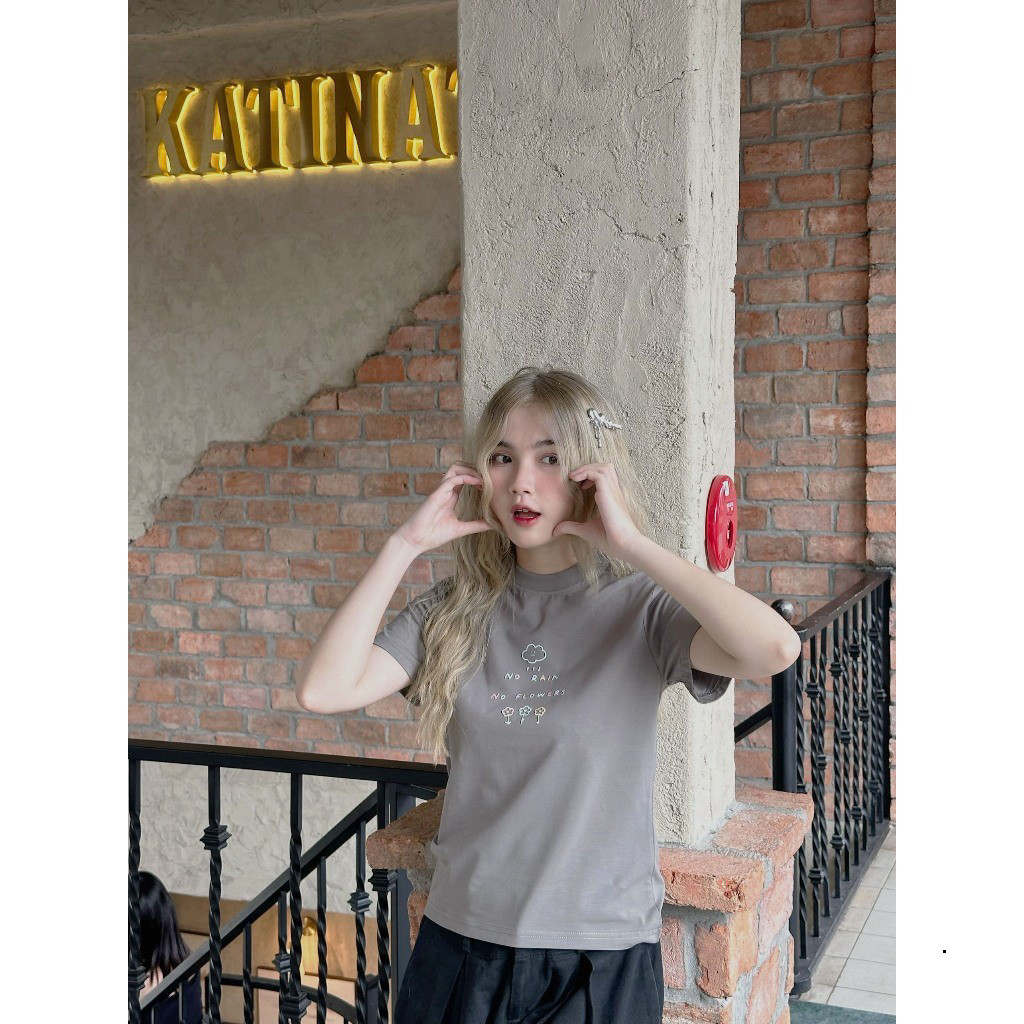 Áo baby tee ABD349 Miucho cổ tròn in graphic