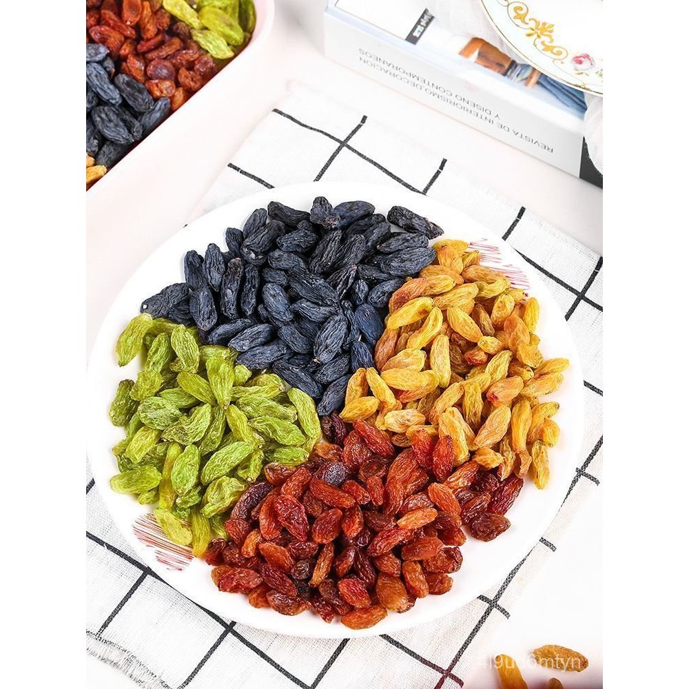 Nho khô Tân Cương bốn màu Turpan, nho khô chín cây không hạt nhiều màu sắc, đồ ăn vặt trái cây đường