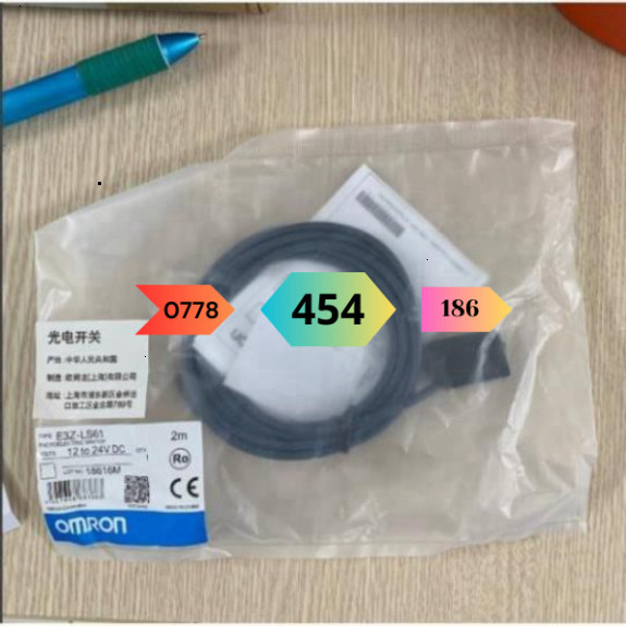 [Mới] Cảm biến quang Omron E3Z-LS61 2M NPN