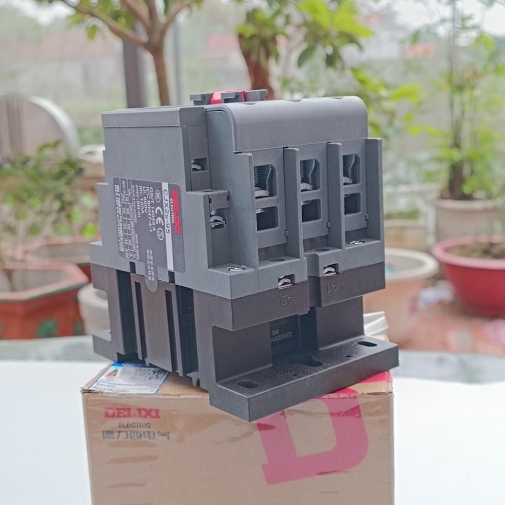 Khởi động từ 3 pha cuộn hút 220V. Contacter DELIXI hàng chính hãng dòng định mức 12A đến 90A.