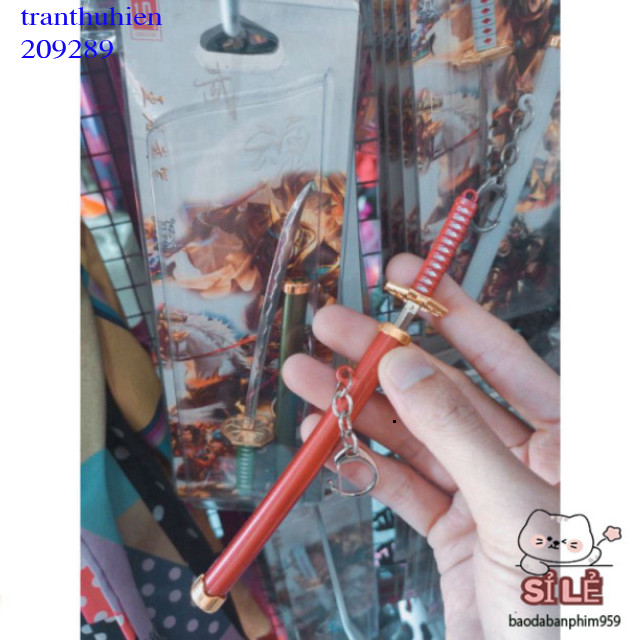 Móc khoá Kim Loại Katana Đẹp Bền Chống Rỉ Dầu Hương Độc Đáo.