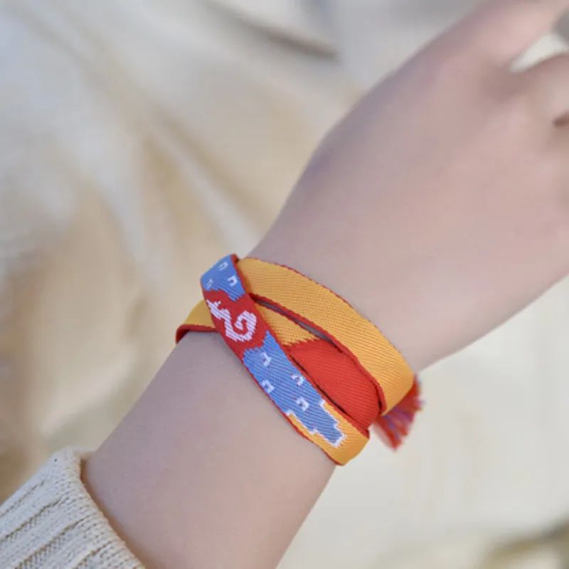 Vòng Tay Dây Bện Kimi no Na Wa Your Name Anime Dây Đỏ Musubi Cosplay Nhật Bản Lắc Tay Unisex Quà Tặn