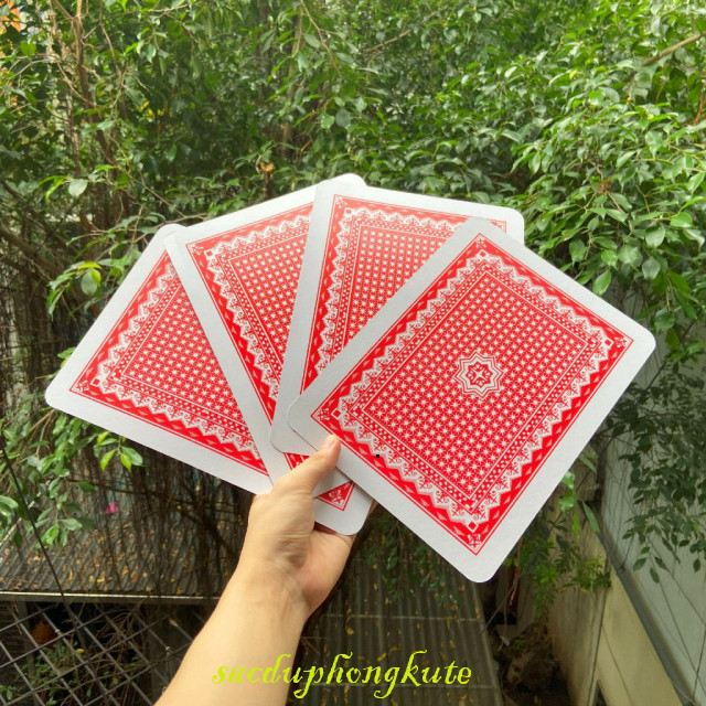 Bộ Bài Khổng Lồ A4 Cho Ảo Thuật Gia Hãy là người ảo thuật gia tài năng với bộ bài khổng lồ A4 đa sắc